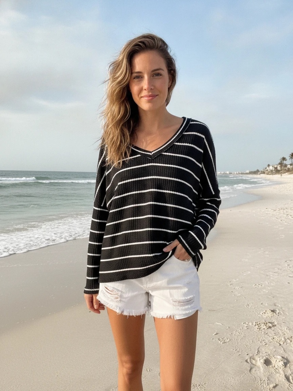Altar'd State Women’s Oversized V-Neck Waffle Thermal in Black/White. Size Small